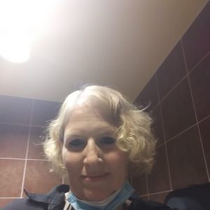 Meet your Posher, Brenda